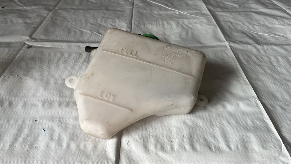 Казанче за антифриз Suzuki SX4