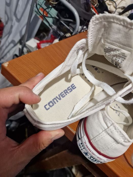 Adidași converse