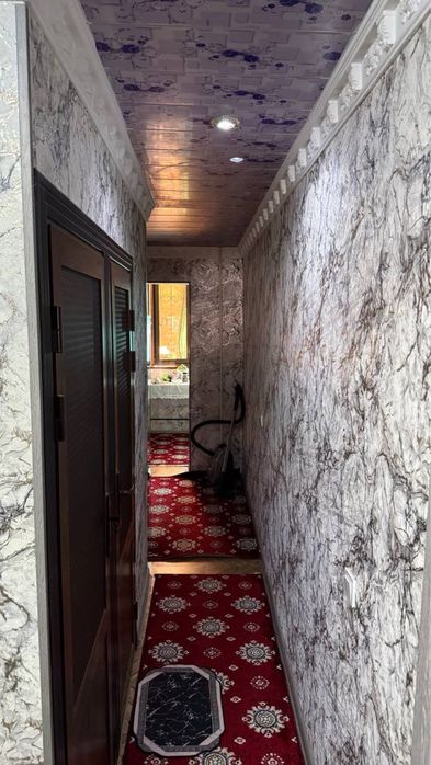 Срочно 3-хонали квартира Сотилади