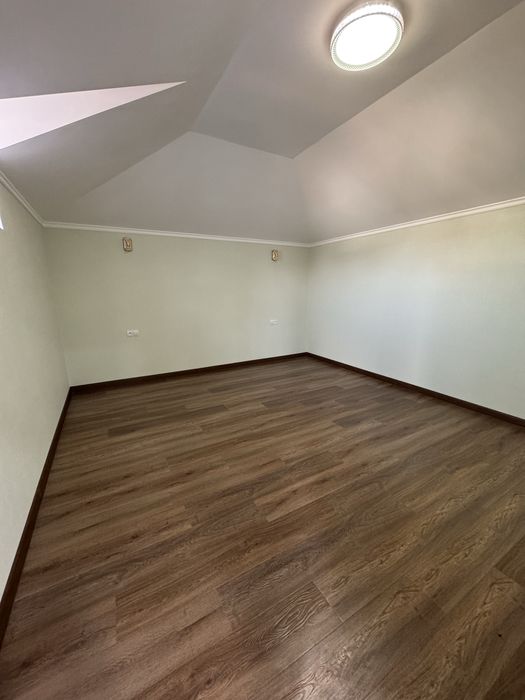 Новый дом 7 комнат, 4 с/у, терраса с возможностью бассейна — премиум