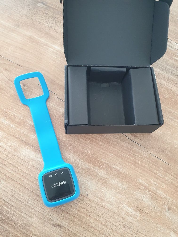 Alcatel GPS tracker тракер ГПС за кучета, домашни любимци, животни