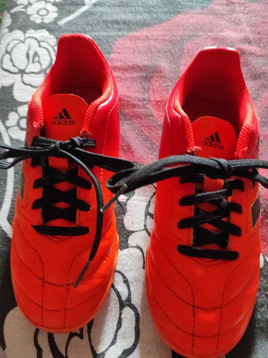 Маратонки за момче.