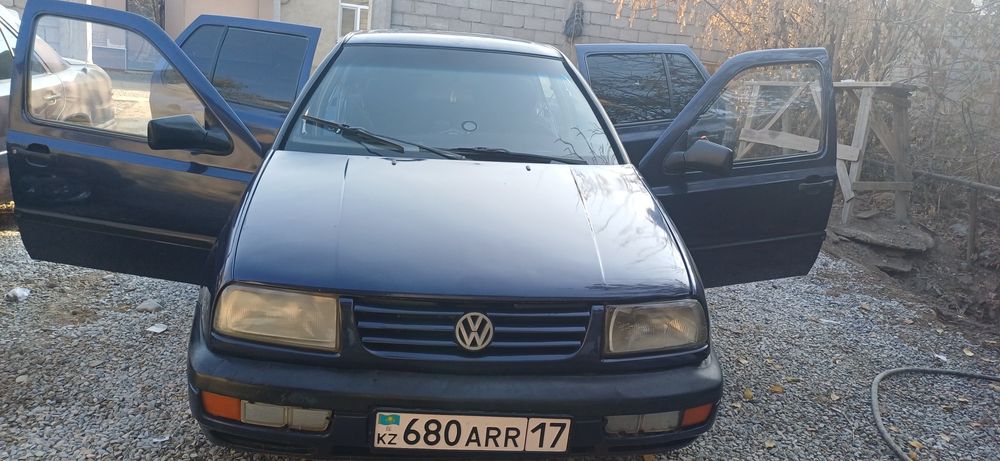 Авто Volkswagen vento