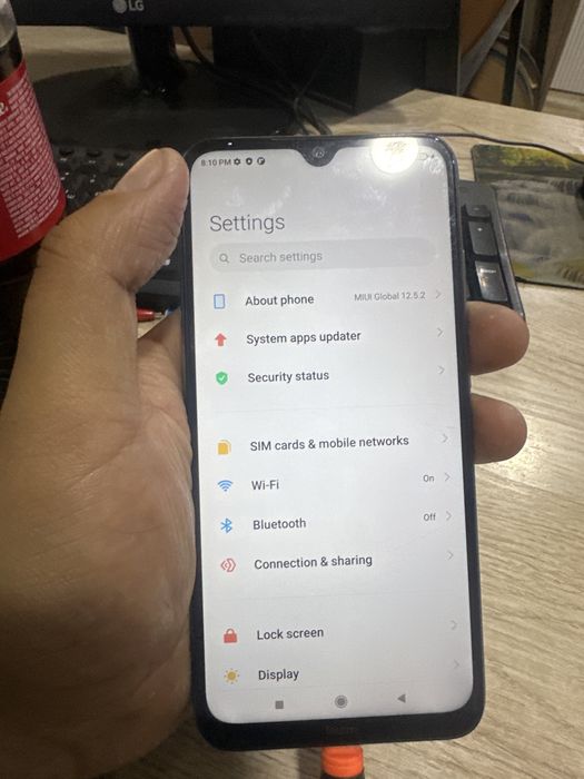 Redmi note 8sotiladi holati zor azgina nomiga oynasi qirilgan boldi