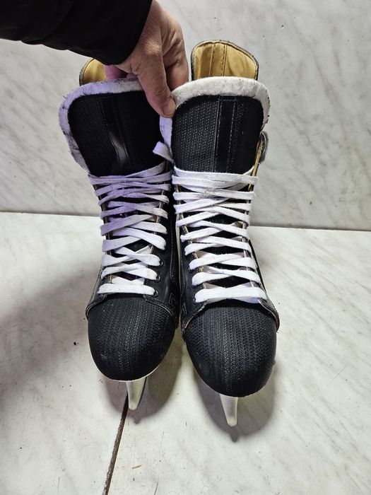 Patine 1173 hochei hockey Bauer  marime  46 (  31 cm)