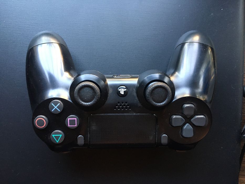 Продам джойстик оригинал DualShock4 V5 для PS4