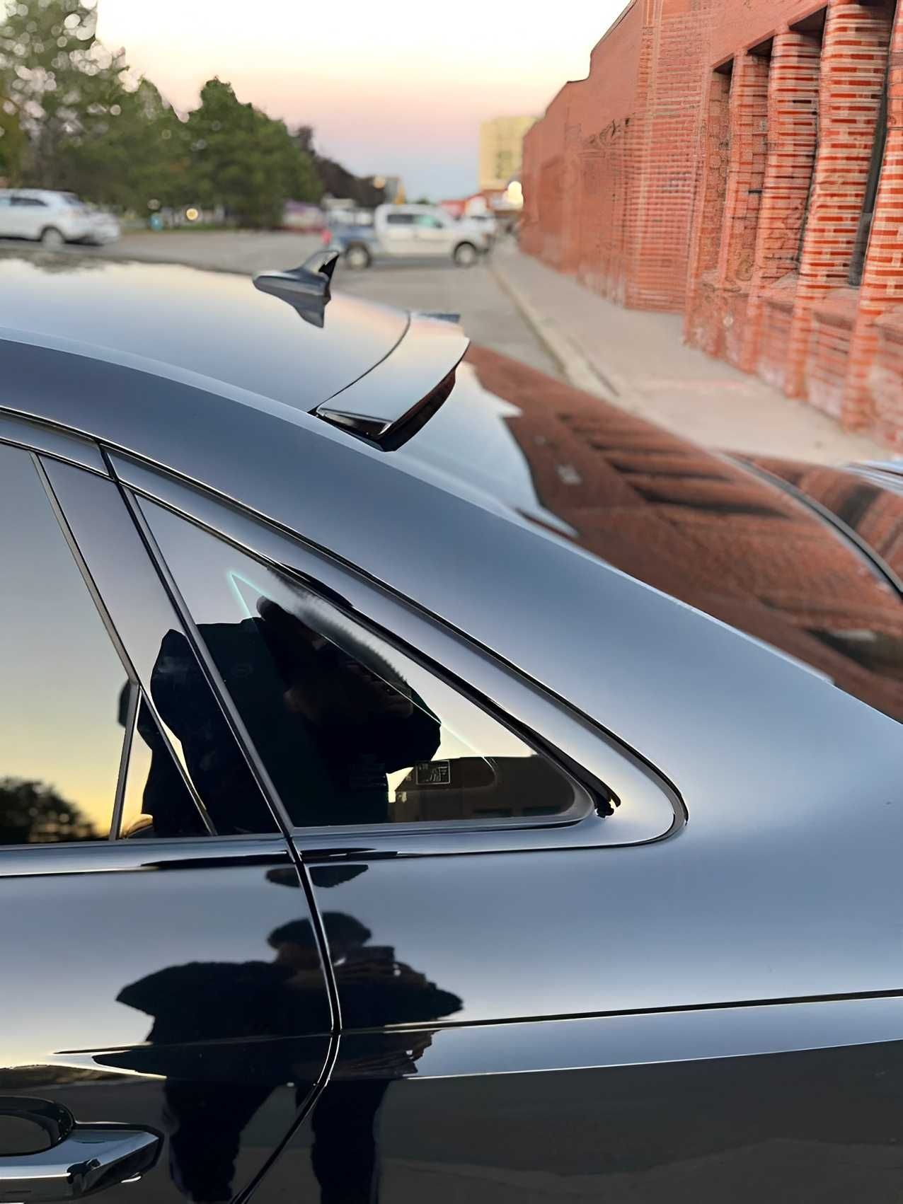 Eleron Luneta M4 Lip Spoiler Geam AUDI A4 B9 [2017-2022] RS V style