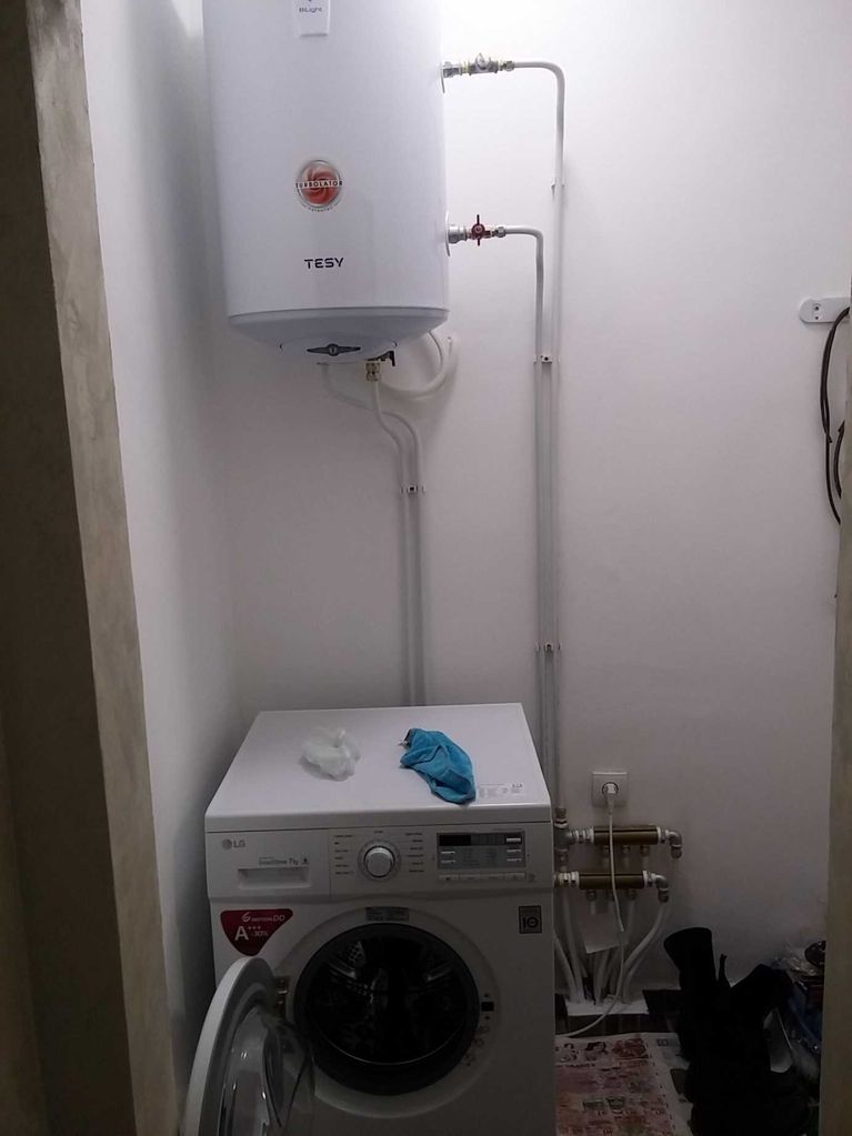 Продава се Тристаен апартамент в Добрич, Център - 94 кв.м за 1465 €/кв.м - Снимка #8