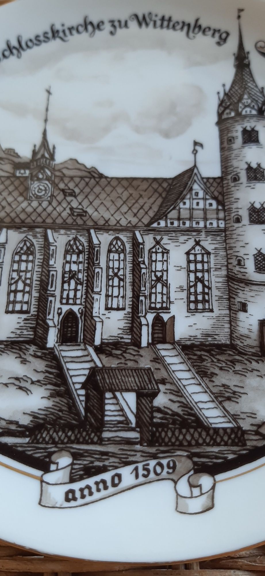 Порцеланова чиния Meissen