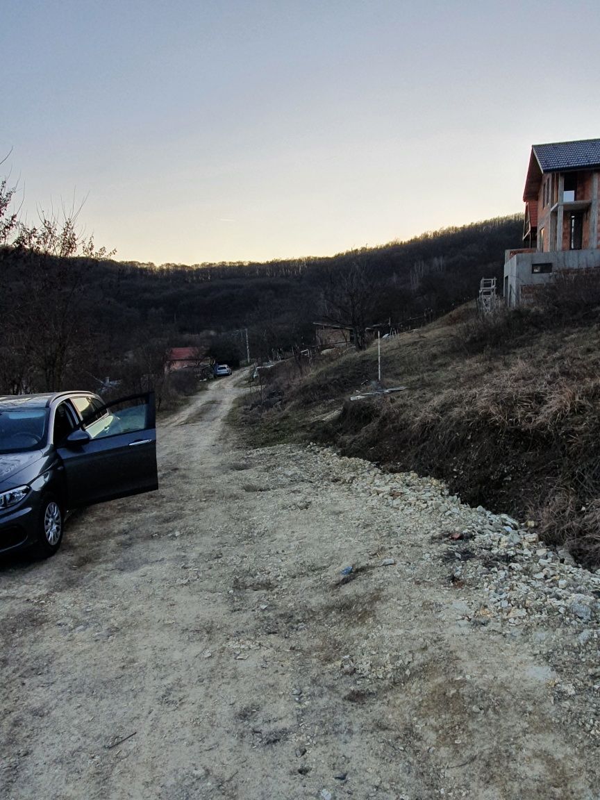 Teren intravilan variante Auto rate Deva strada Roci