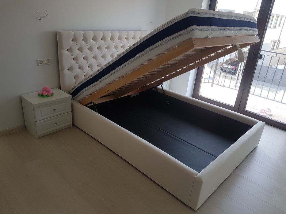 Pat tapitat ,chesterfield