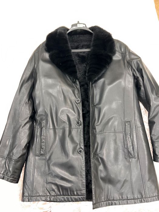 Продам кожаную куртку с норкой