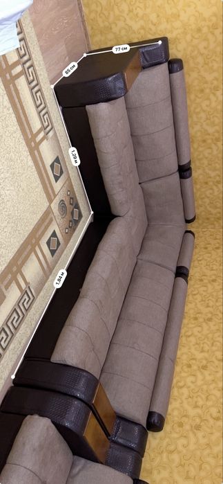 Диван угловой с креслом в нормальном состоянии