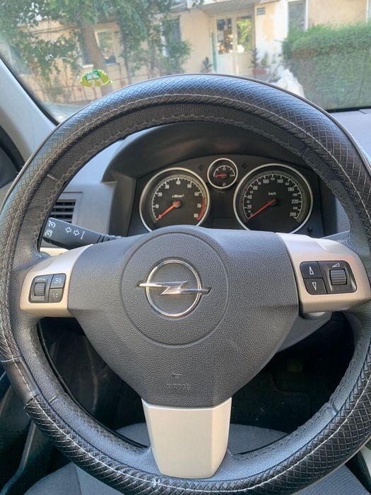Vând Opel Astra H in stare perfecta de funcționare