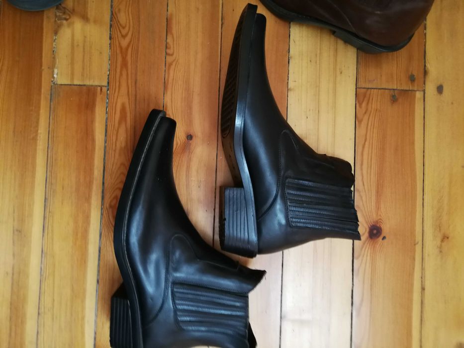 Обувки два чифта 45 номер мъжки.