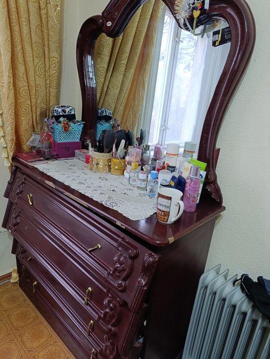 Spalniy mebel sotiladi