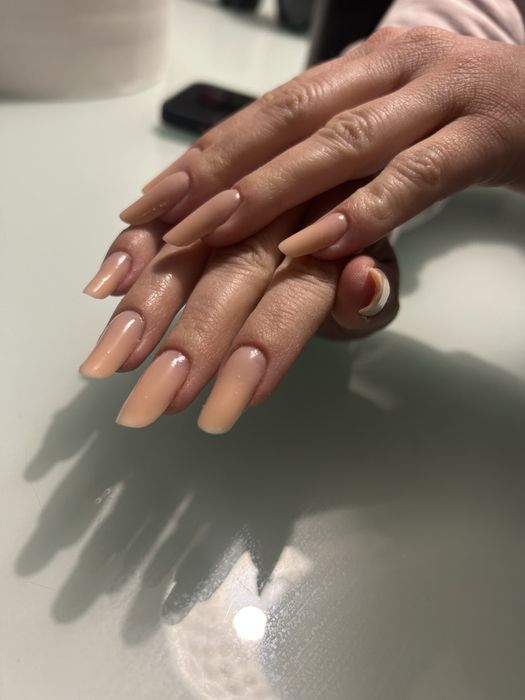 Unghii cu gel - constructie