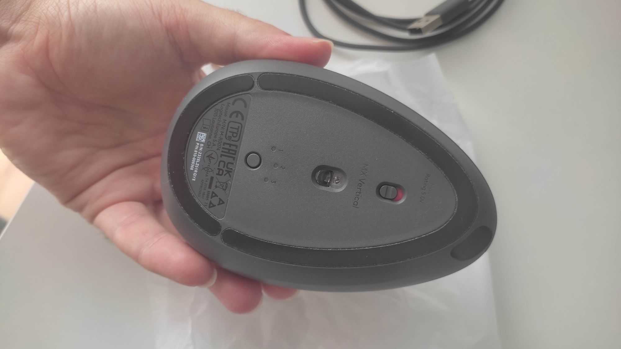 Мишка Logitech MX Vertical