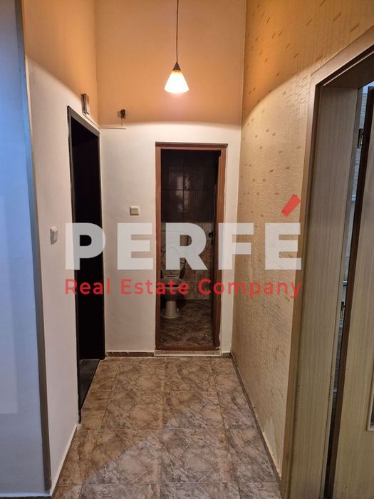 Продава се Тристаен апартамент в Бургас, Възраждане - 104 кв.м за 1375 €/кв.м - Снимка #9