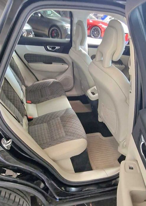 Volvo xc 60 model 2018 momentum