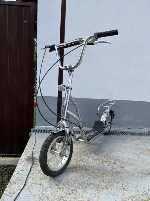Trotineta retro Torro