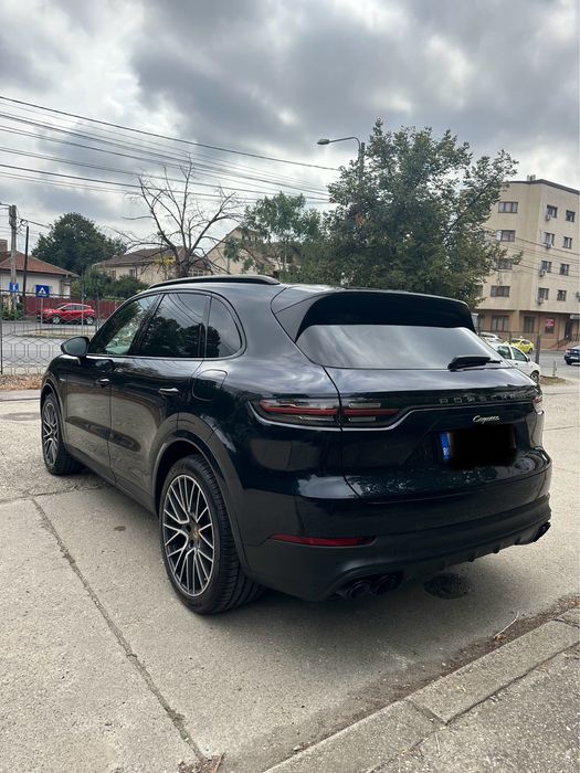 Porsche Cayenne ehybrid 2022, 40000 km, albastru exterior si piele gri