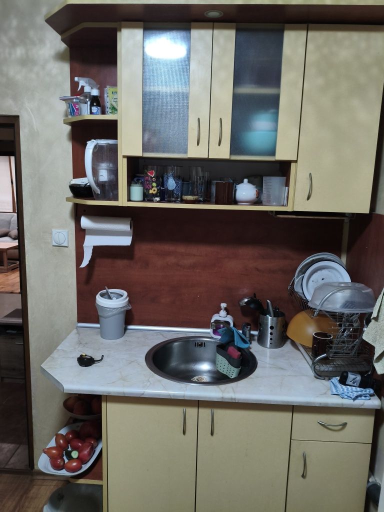 Продавам изгодно кухненско обзавеждане