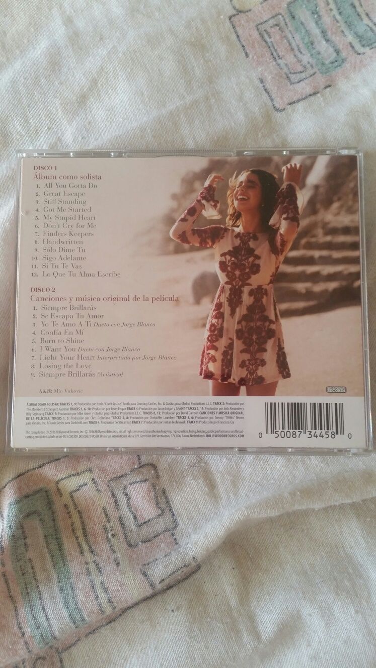 Cd на Martina Stoessel