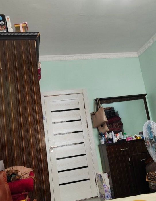 Продаётся квартира Юнусабад 18кв 2/6/7