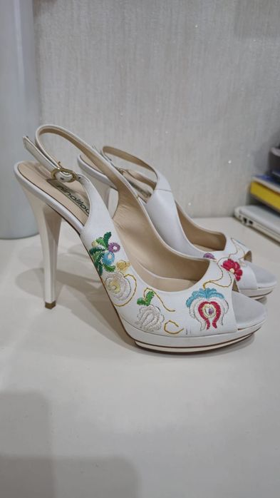 Sandale vero marimea 37