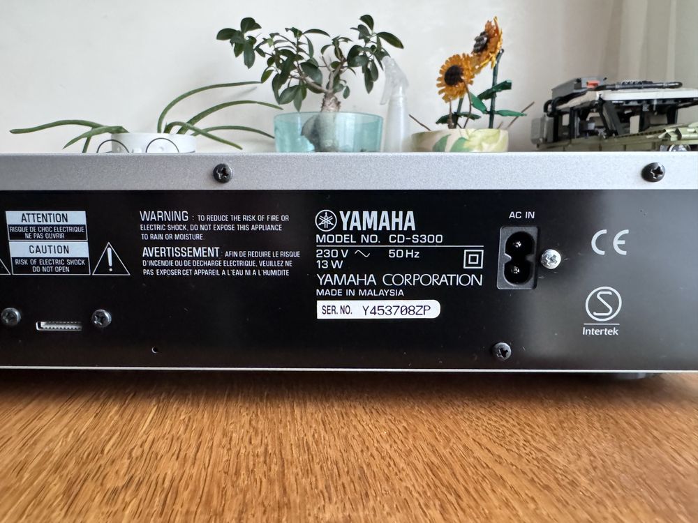 CD Player Yamaha CD-S300