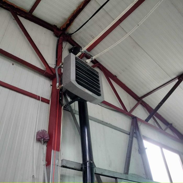 2 aeroterme FLOAIR LEO FB 45V pe apa (agent termic) industriale