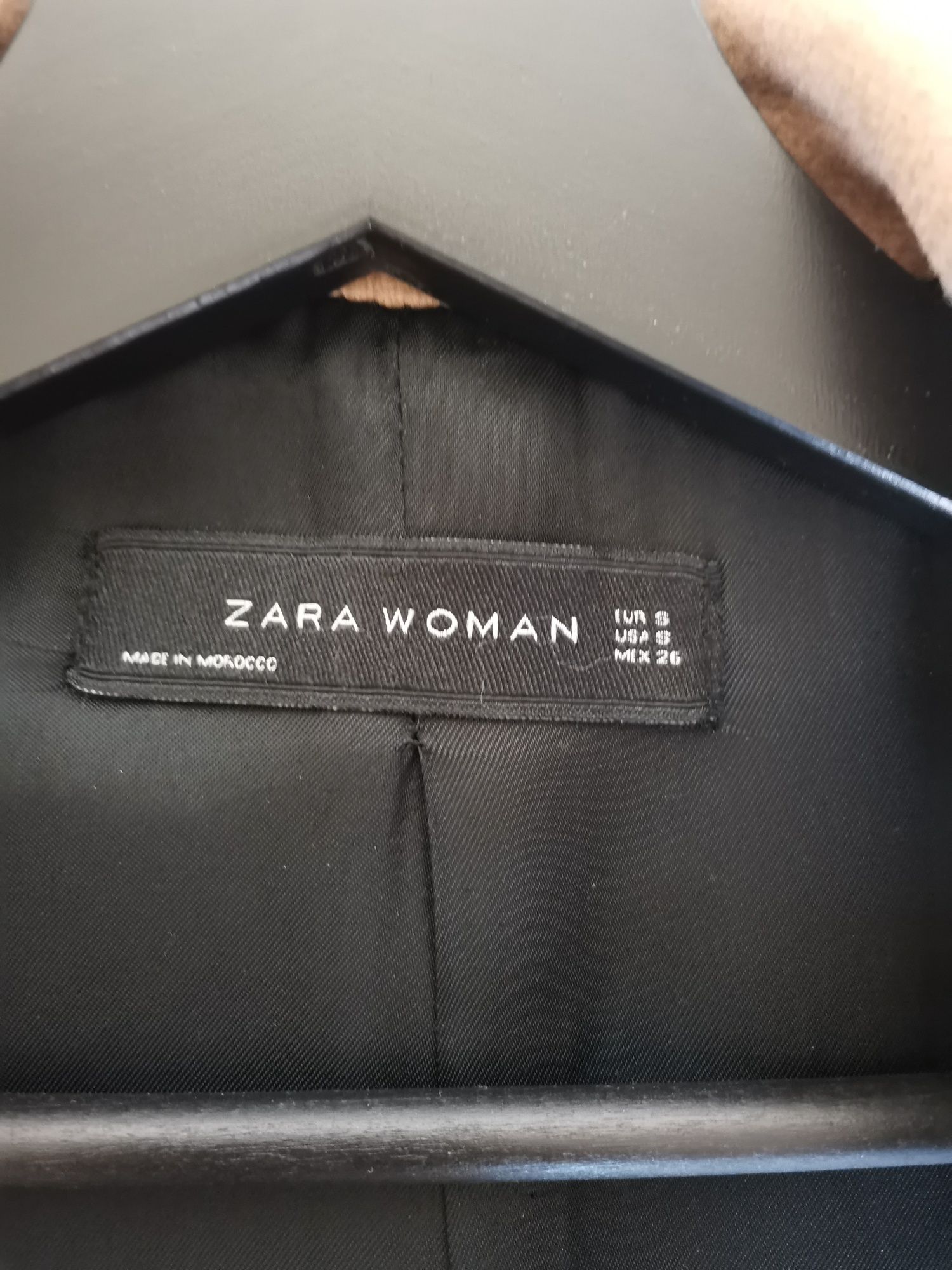 Vând palton marca Zara