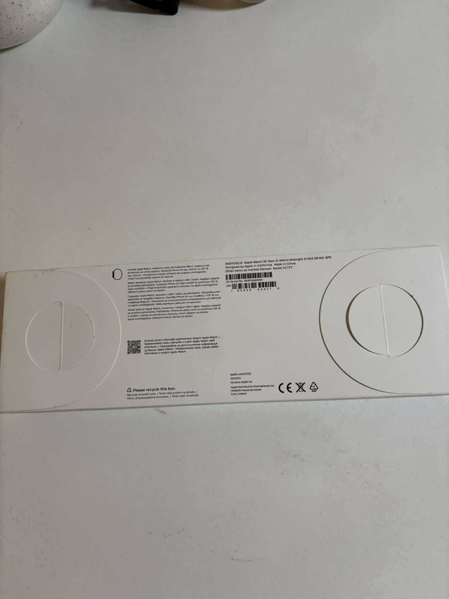 Aplle watch SE 2 44 mm чисто нов с гаранция