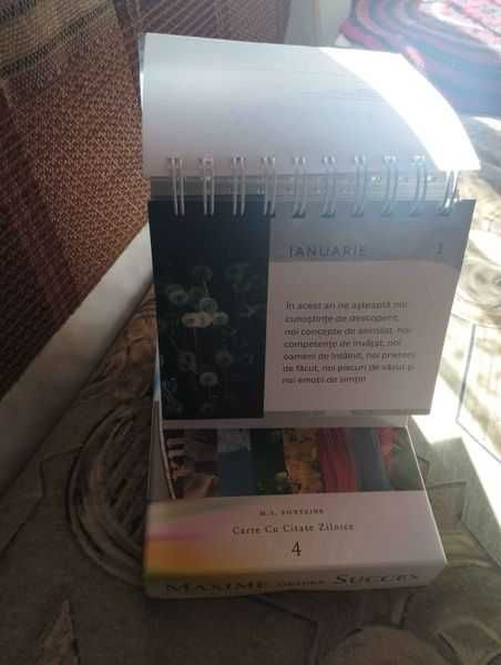 Calendar de birou cu maxime celebre