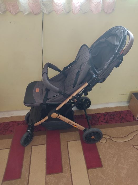 Детская коляска.
