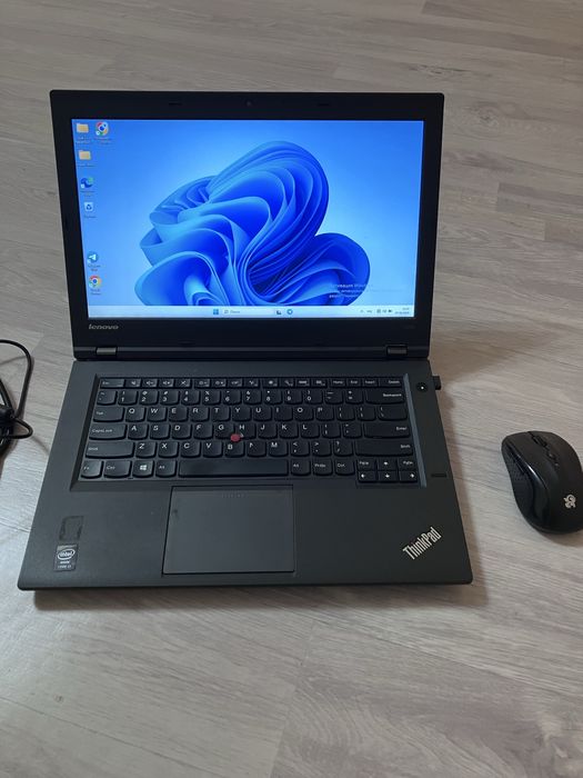 Шустрый Ноутбук Lenovo