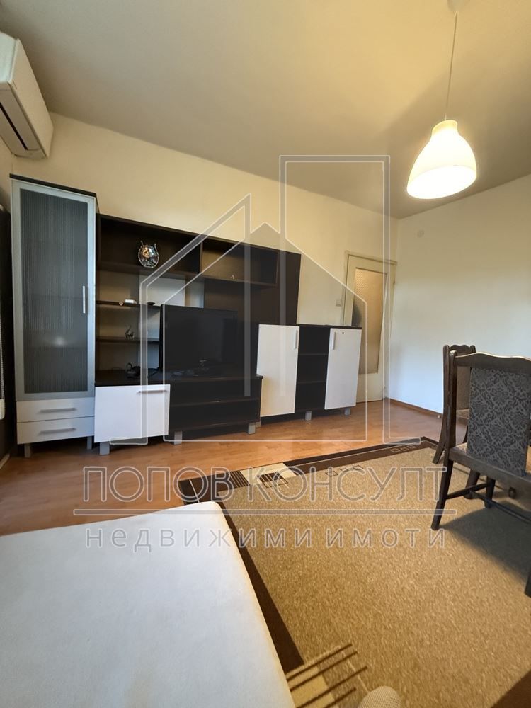 Продава се Двустаен апартамент в Пловдив, Кючук Париж - 64 кв.м за 1594 €/кв.м - Снимка #2