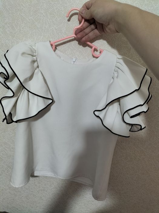 Блузка на девочку 6-7 лет