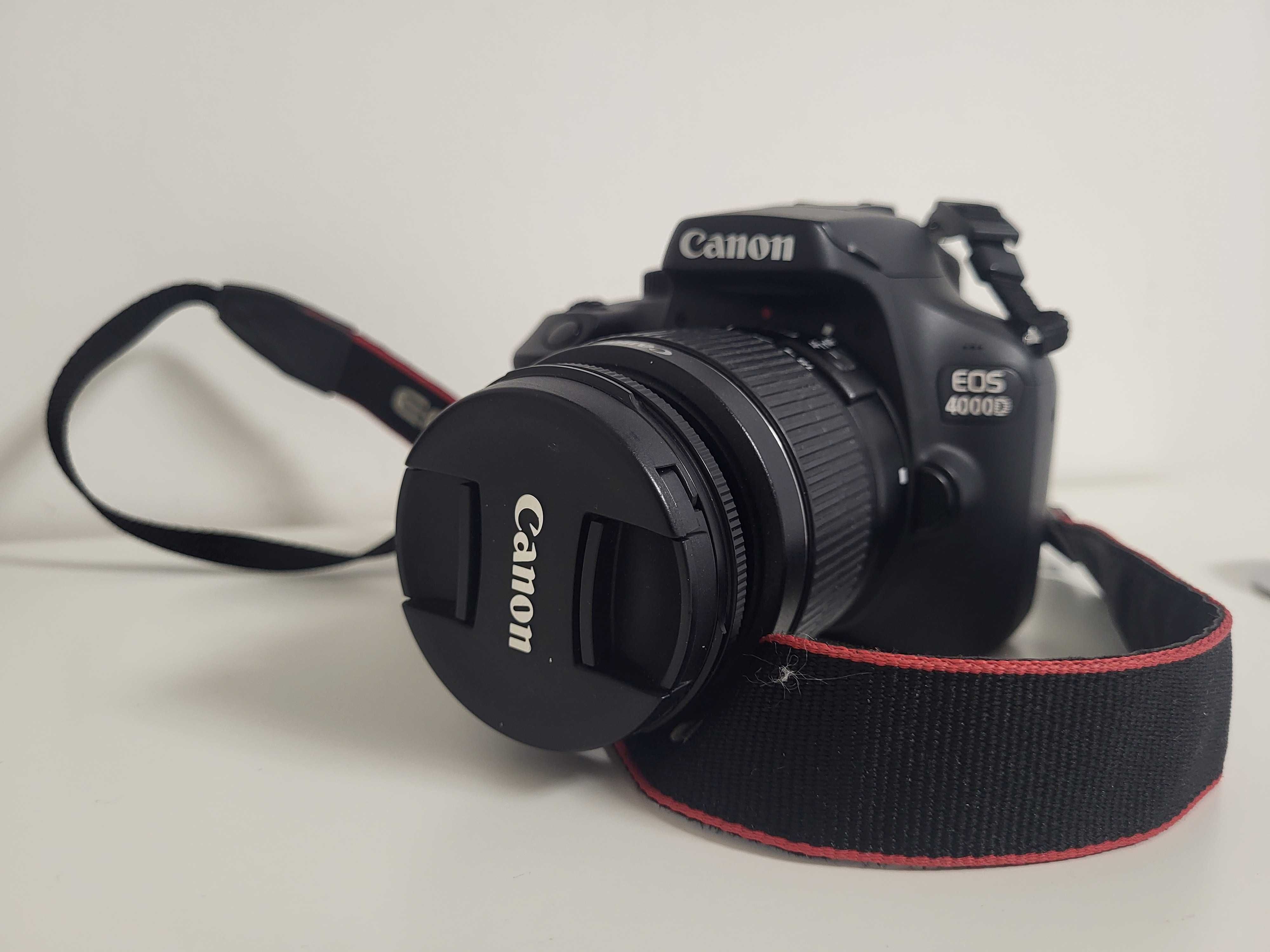 Canon EOS 4000  + obiectiv 18-55 mm f.35 + rucsac foto