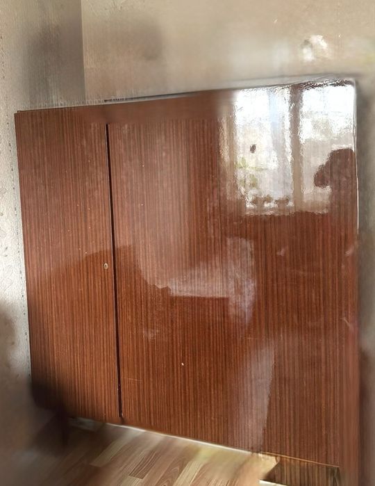 Отдам советские шкафы