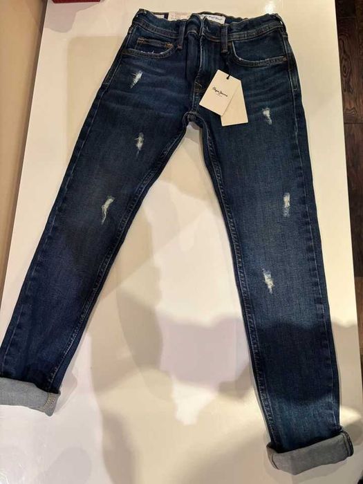 Pepe Jeans детски дънки-нови
70 лв.