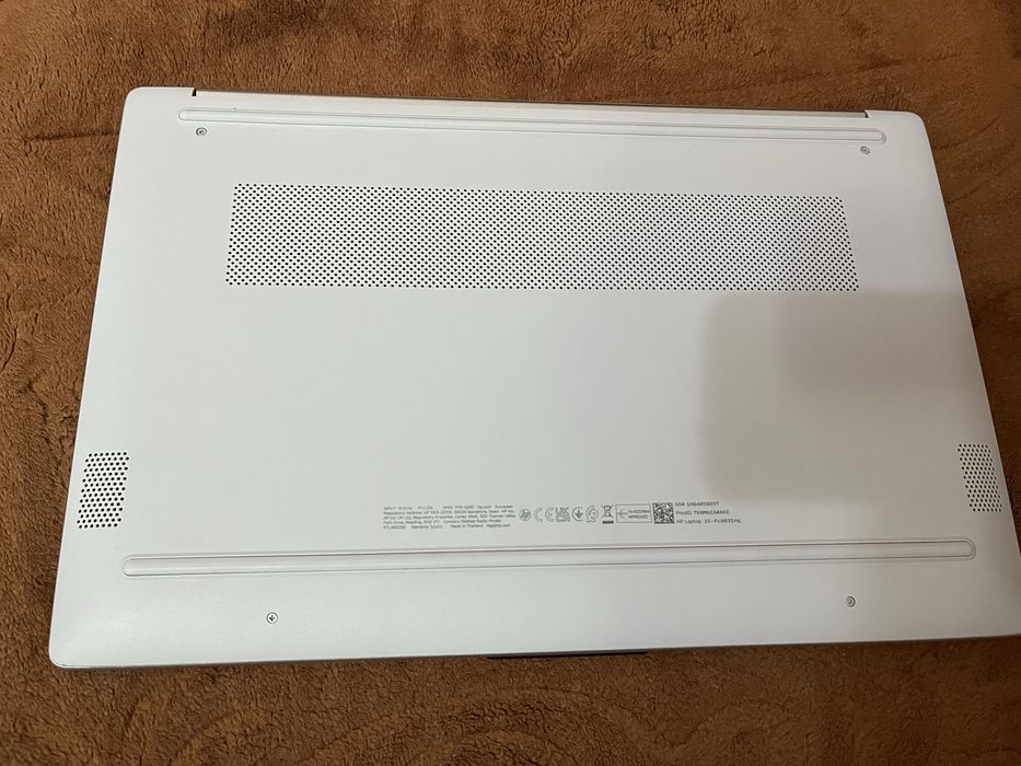 Vand laptop Hp model 2024