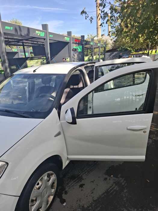 Dacia Sandero 2012