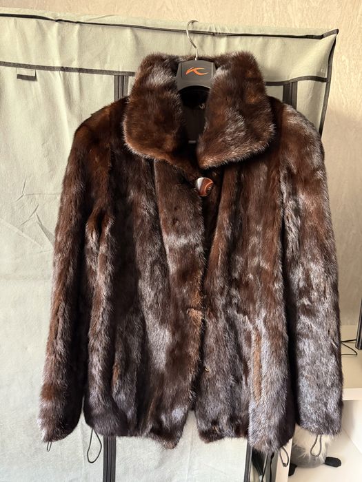 Продам норковую шубу