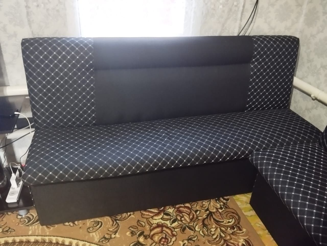 Продам 2 дивана не дорого