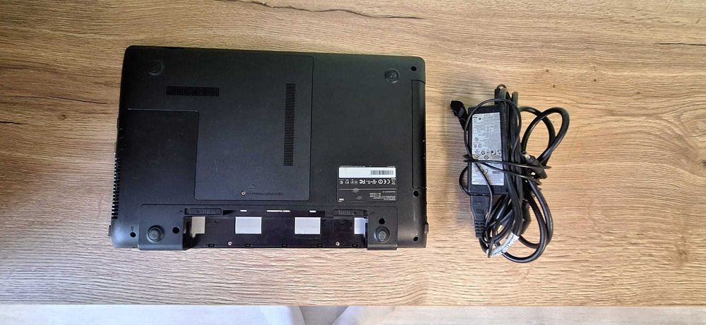 Laptop Samsung Intel Celeron B830 1.80GHz 15.6” 8GB RAM preț mic