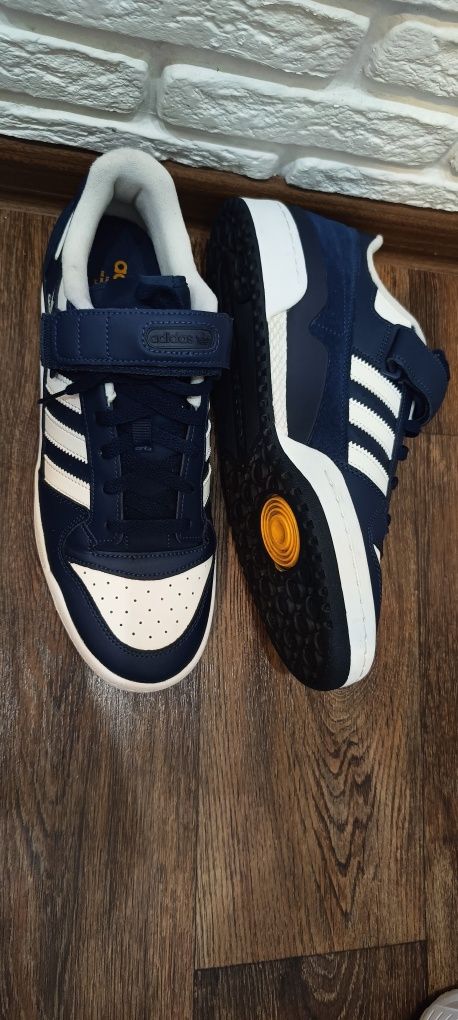 Кросовки Adidas 46 р