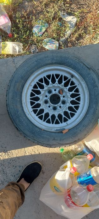 Шины с дисками..