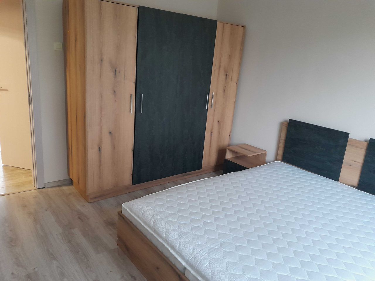 Дава се под наем Тристаен апартамент в Варна, Младост 2 - 63 кв.м за 484.5 € - Снимка #1